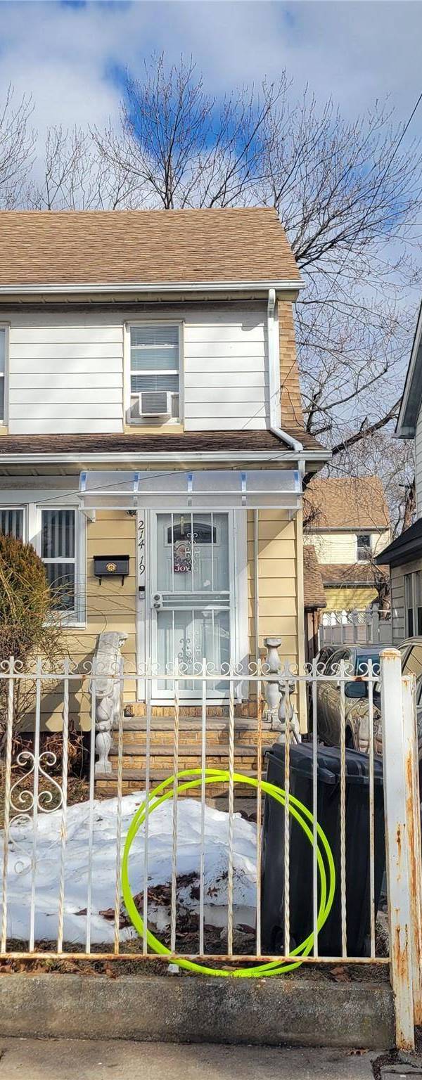 Casa com 3 Quartos à Venda em Queens Village - Nova Iorque - EUA