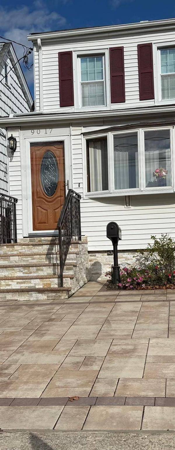 Casa com 3 Quartos à Venda em Queens Village - Nova Iorque - EUA