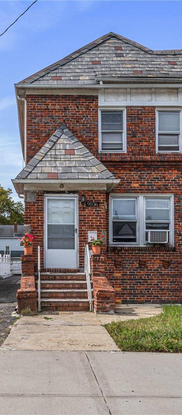 Casa com 3 Quartos à Venda em Queens Village - Nova Iorque - EUA