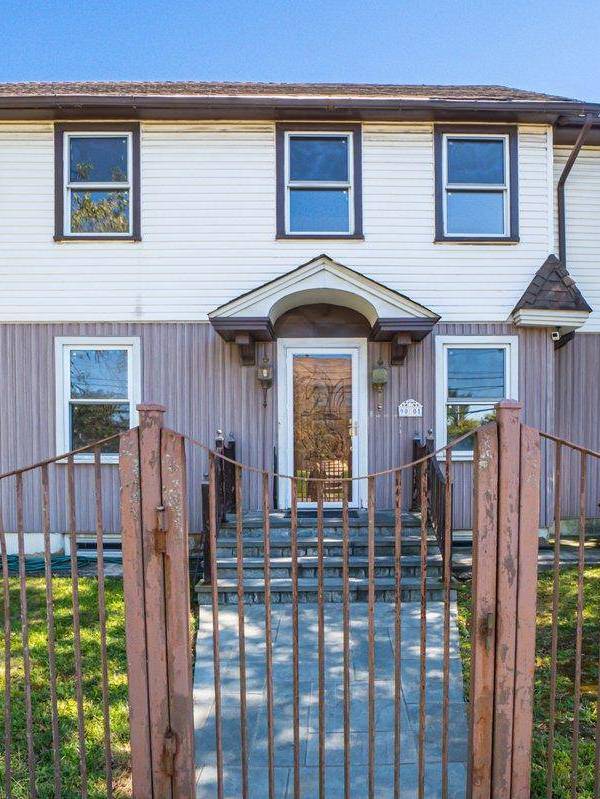 Casa com 3 Quartos à Venda em Queens Village - Nova Iorque - EUA