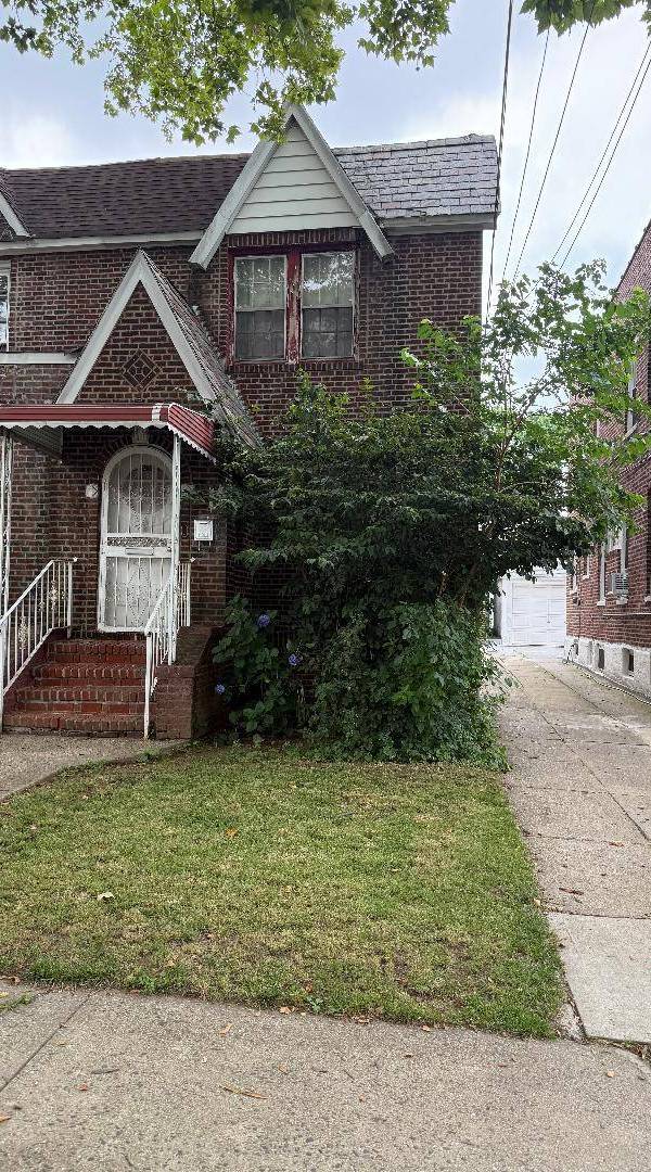 Casa com 3 Quartos à Venda em Queens Village - Nova Iorque - EUA