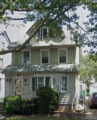 Casa com 3 Quartos à Venda em Queens Village - Nova Iorque - EUA