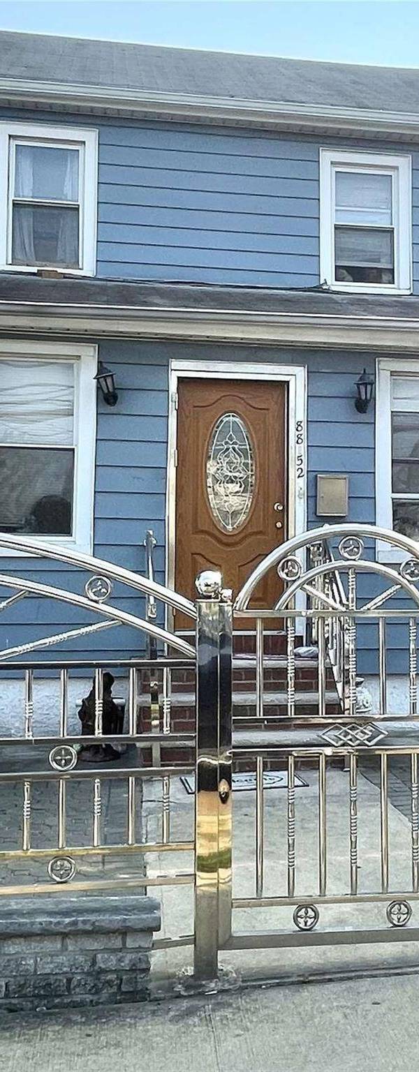 Casa com 3 Quartos à Venda em Queens Village - Nova Iorque - EUA