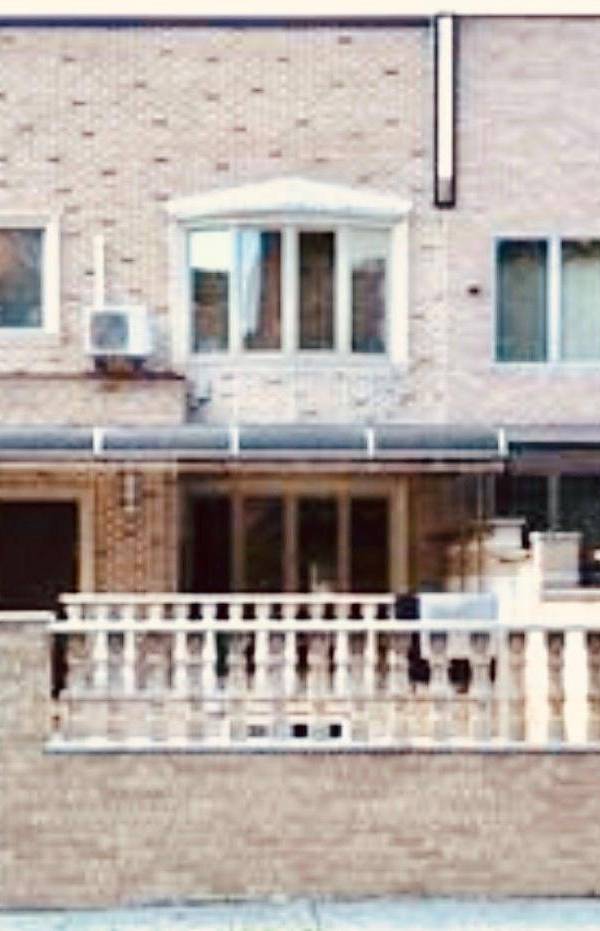 3 Bedroom Home for Sale in Rego Park - New York - USA
