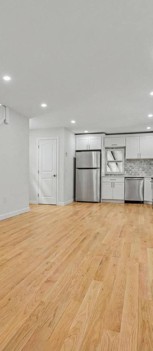 Casa com 3 Quartos à Venda em South Ozone Park - Nova Iorque - EUA