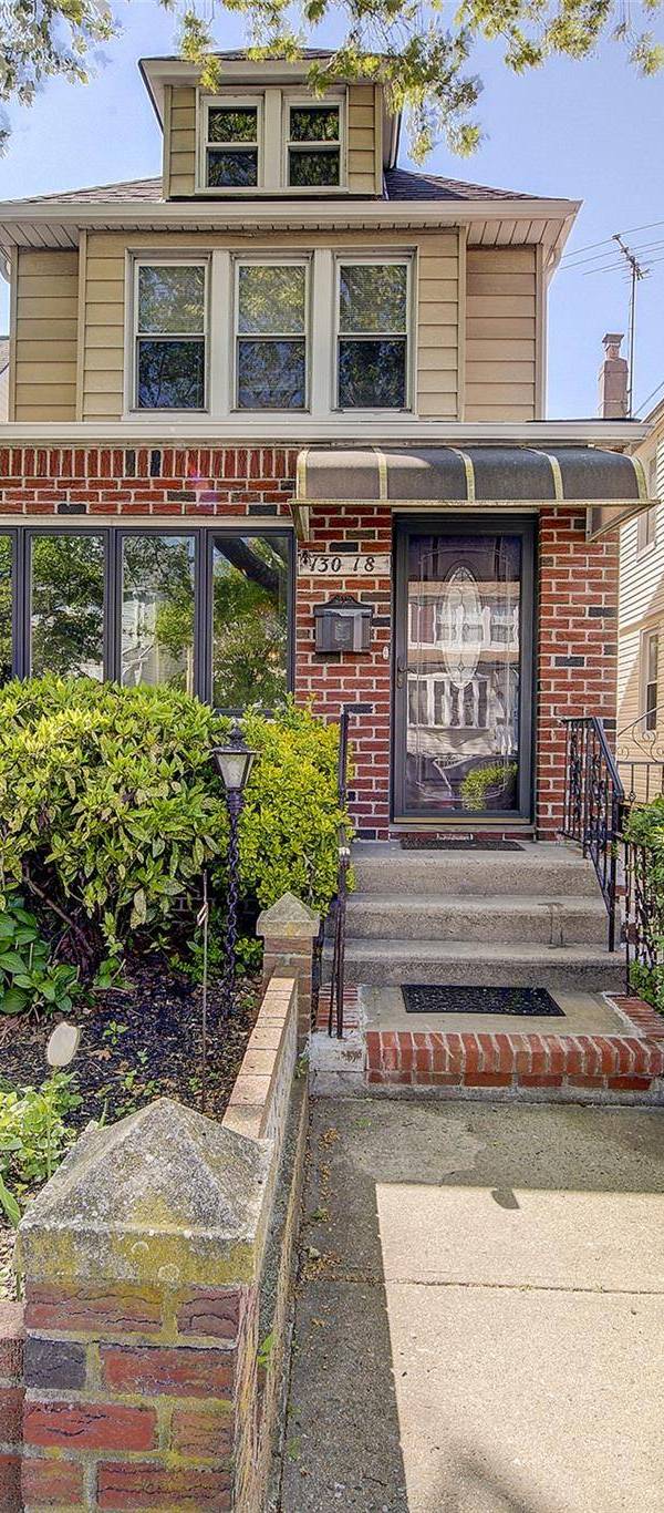 Casa com 3 Quartos à Venda em South Ozone Park - Nova Iorque - EUA