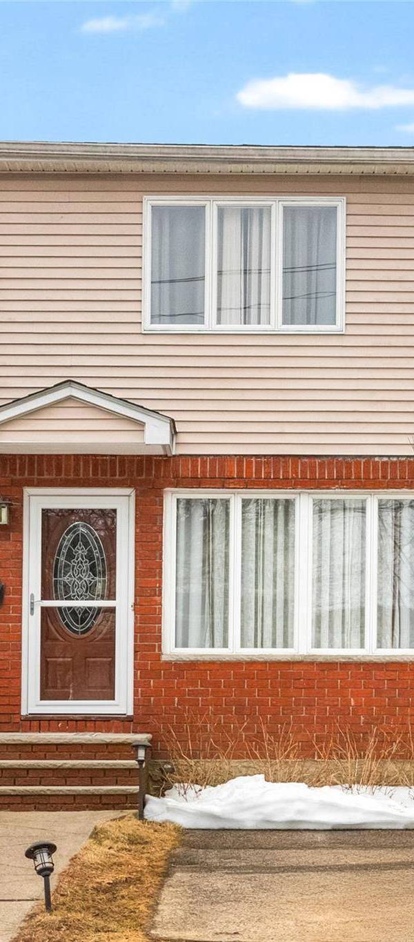 Home avec 3 chambres à vendre à Staten Island - New York - EUA