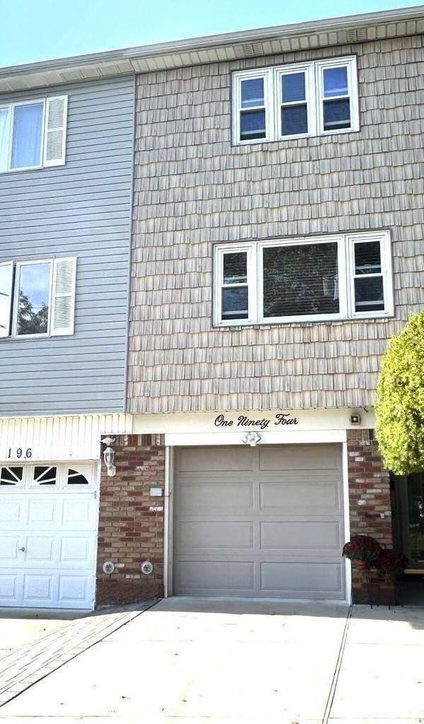 Home avec 3 chambres à vendre à Staten Island - New York - EUA