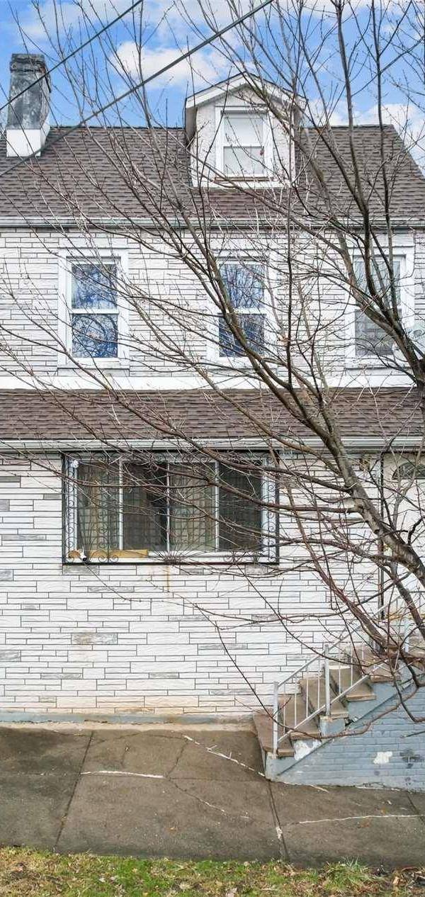Home avec 3 chambres à vendre à Staten Island - New York - EUA