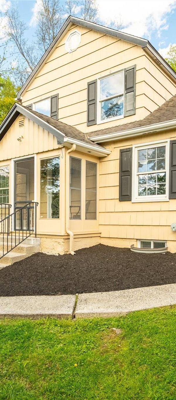 3 Bedroom Home for Sale in Stony Point - New York - USA