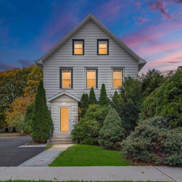 Hogar con 3 Dormitorios en Venta en Suffern - Nueva York - EE. UU.