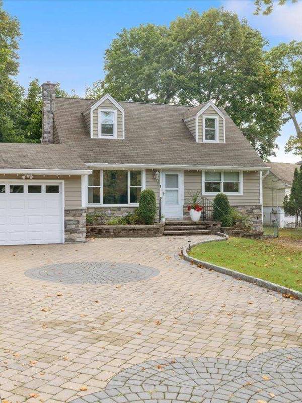 Hogar con 3 Dormitorios en Venta en Suffern - Nueva York - EE. UU.