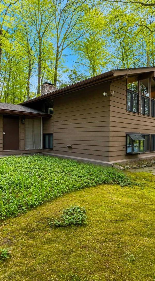 Casa com 3 Quartos à Venda em Tuxedo Park - Nova Iorque - EUA