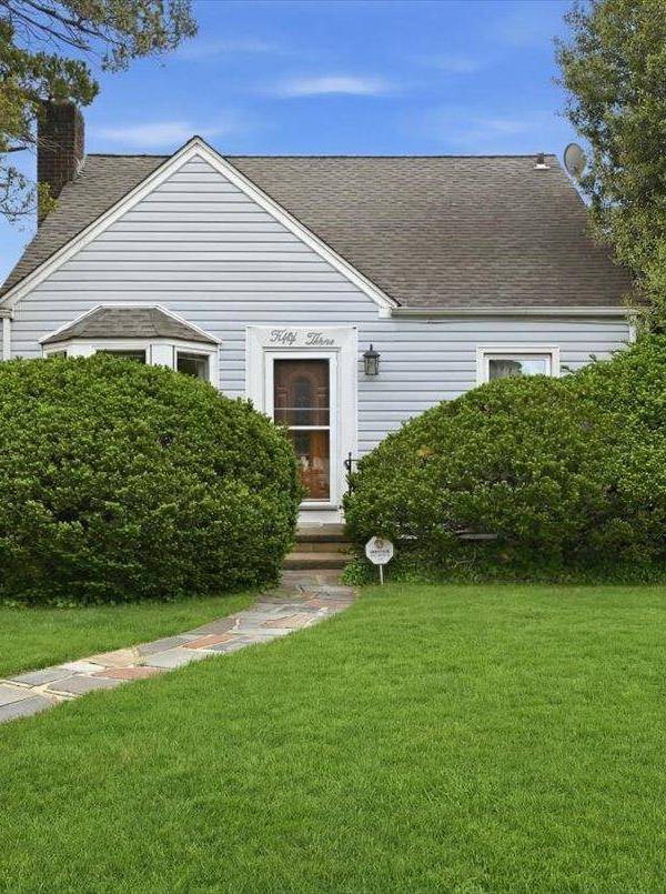 Casa de 3 Dormitorios en Venta en Valley Stream - Nueva York - EE. UU.