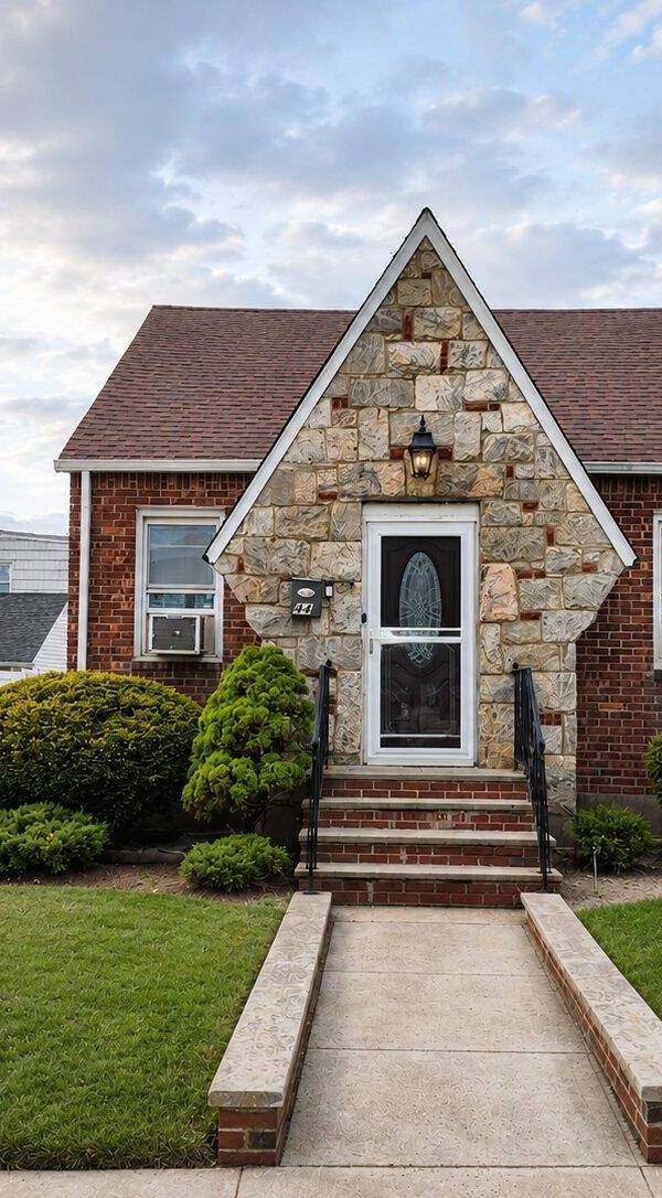 Casa de 3 Dormitorios en Venta en Valley Stream - Nueva York - EE. UU.