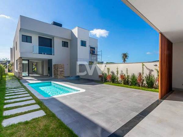 Maison 3 Suites à Vendre à Balneário Camboriú - Santa Catarina - Brésil