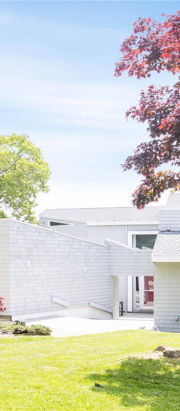 Casa de 4 Dormitorios Frente al Mar en Venta en Hampton Bays - Nueva York - EE. UU.