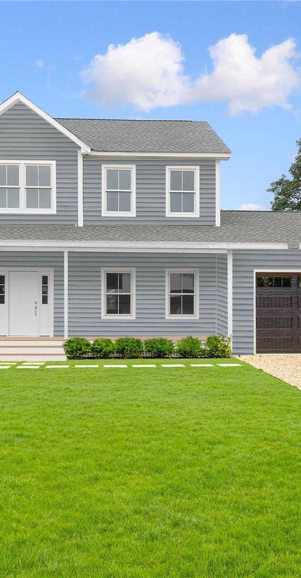 Casa de 4 Dormitorios Frente al Mar en Venta en Hampton Bays - Nueva York - EE. UU.