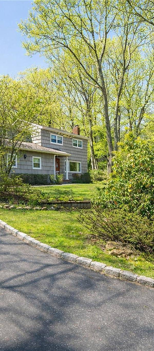 Casa com 4 Quartos à Beira-Mar à Venda em Port Jefferson - Nova Iorque - EUA