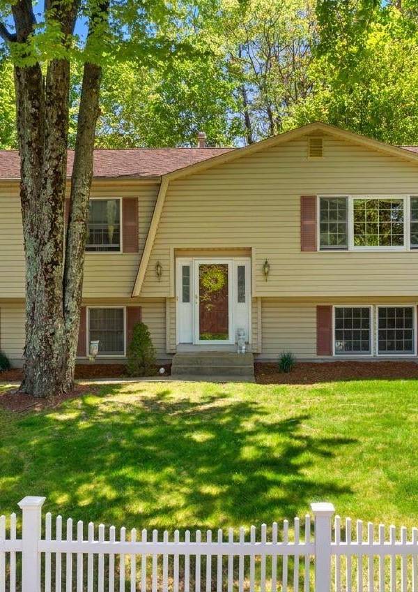 4 Bedroom Home for Sale in Airmont - New York - USA