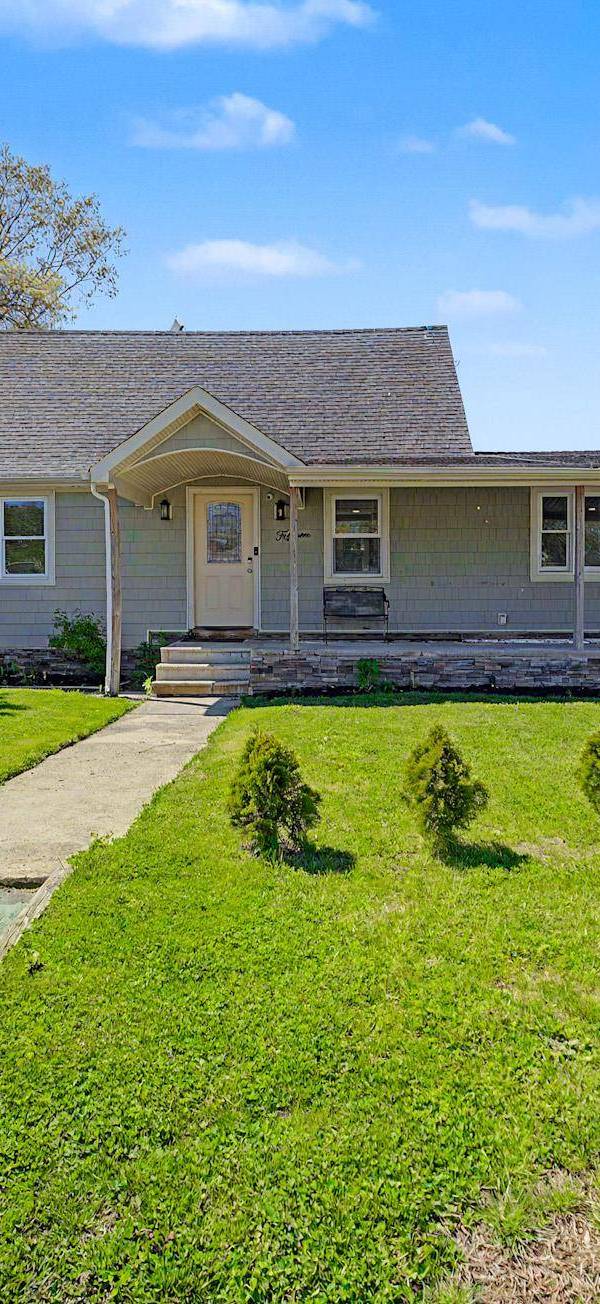 Casa com 4 Quartos à Venda em Amityville - Nova Iorque - EUA