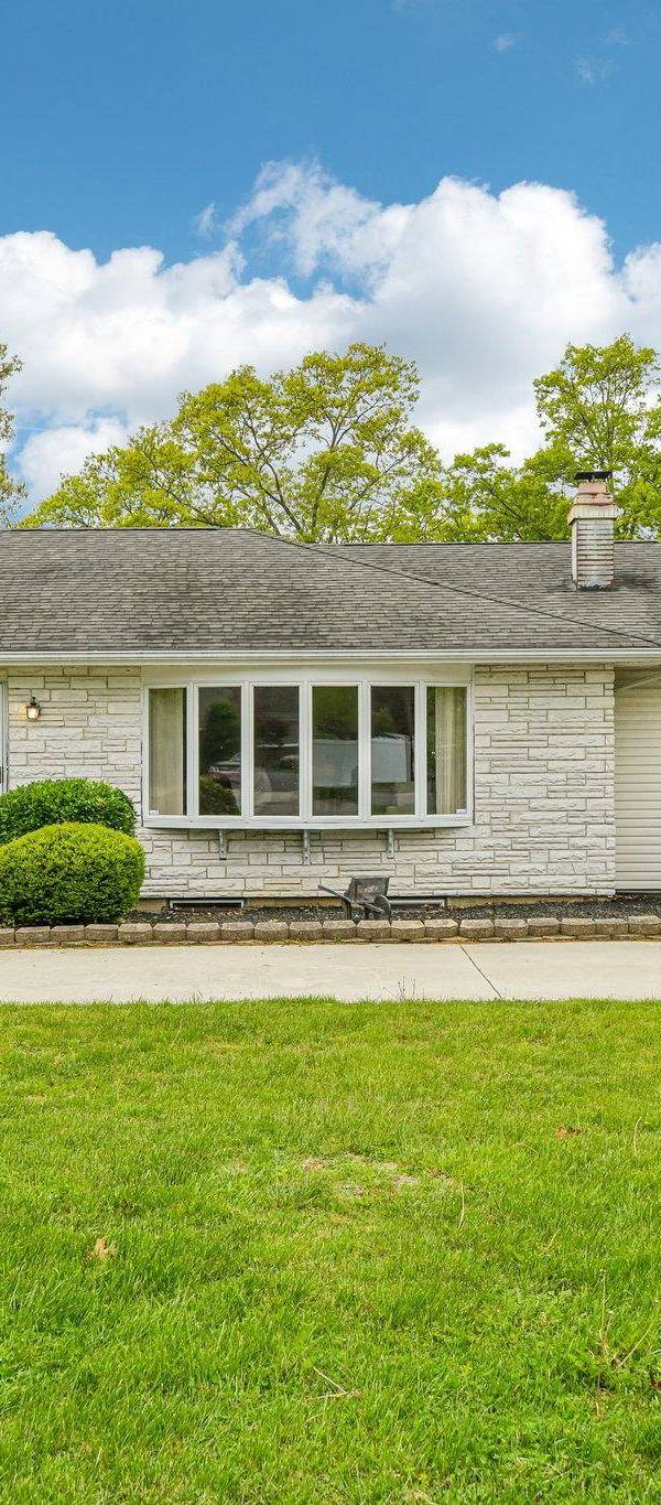4 Bedroom Home for Sale in Bay Shore - New York - USA