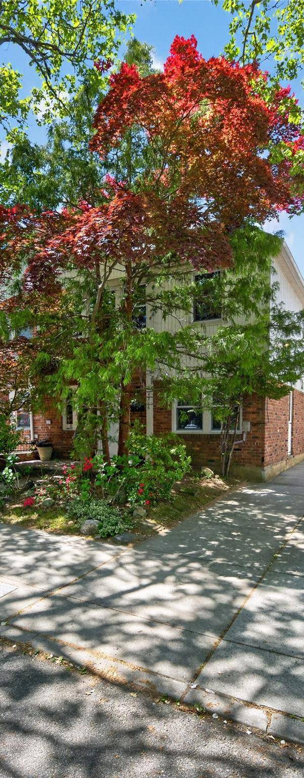 Casa de 4 Dormitorios en Venta en Bayside - Nueva York - EE. UU.