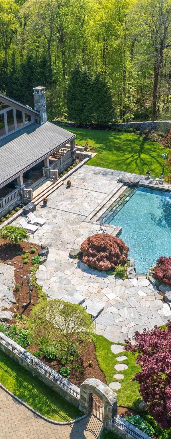 Casa de 4 Dormitorios en Venta en Bedford - Nueva York - EE. UU.
