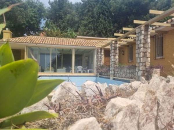 Maison de 4 Chambres à Vendre à Benalmádena, Costa del Sol