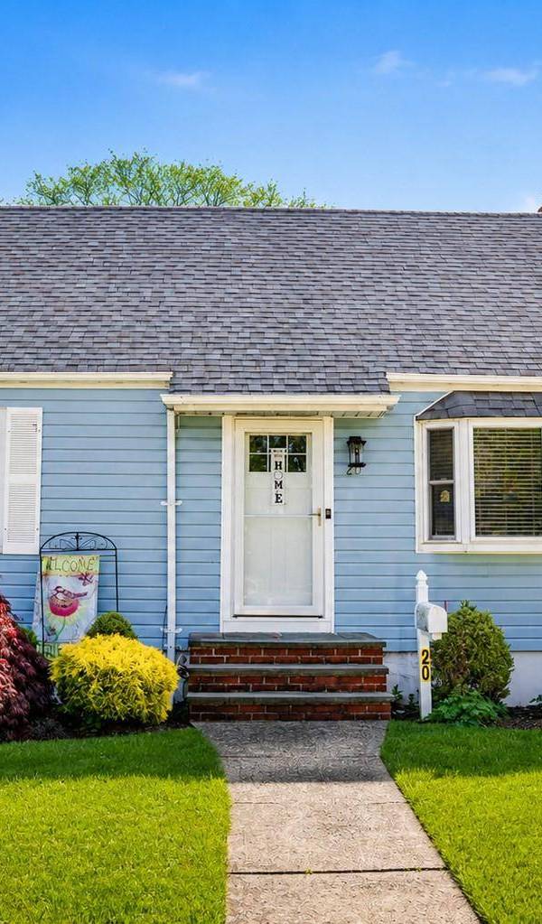 Casa de 4 Dormitorios en Venta en Bethpage - Nueva York - EE. UU.