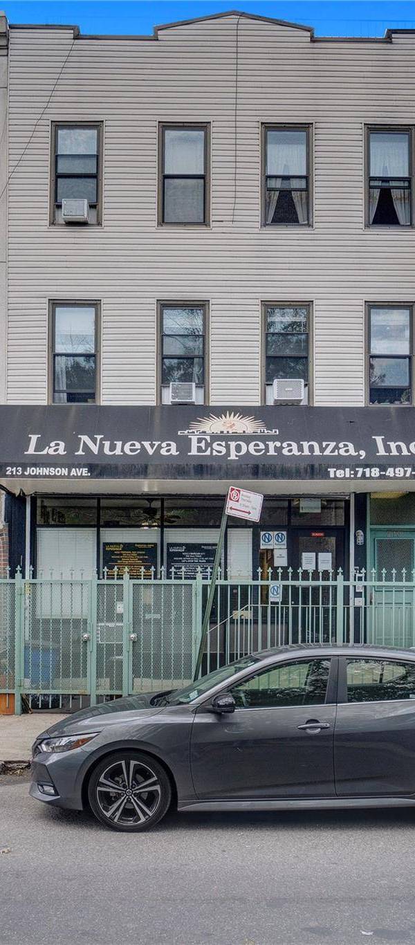 Casa de 4 Dormitorios en Venta en Brooklyn - Nueva York - EE. UU.