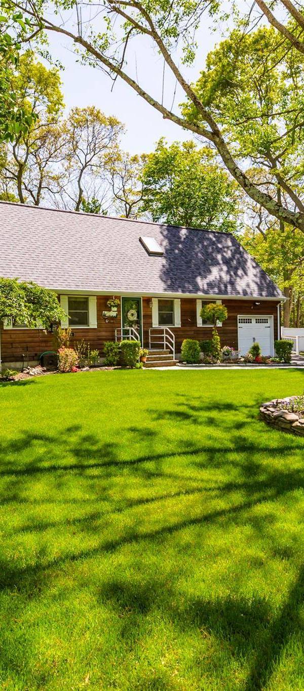 Casa de 4 Dormitorios en Venta en Coram - Nueva York - EE. UU.