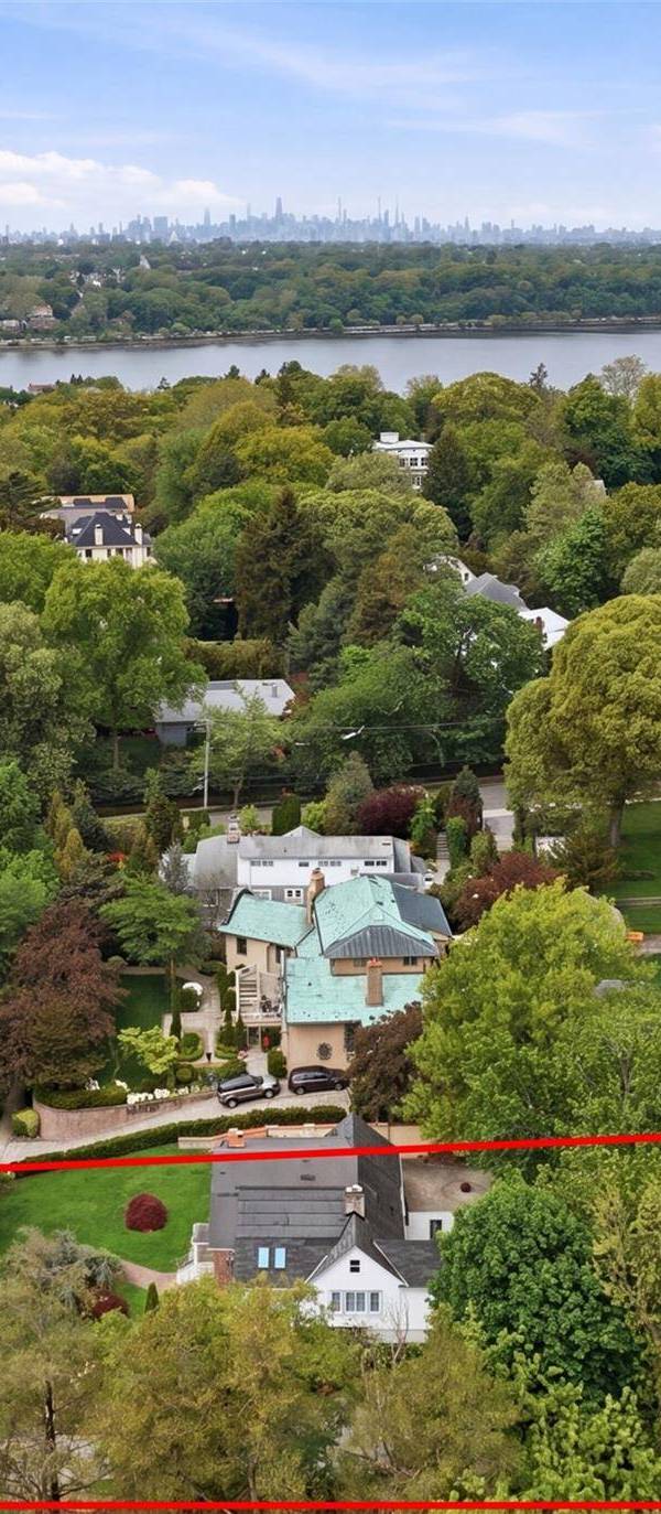Maison 4 chambres à vendre à Douglaston - New York - USA