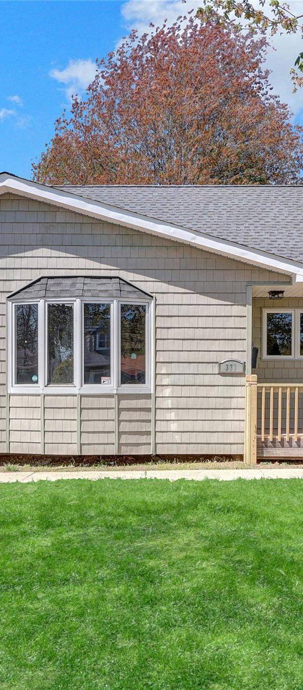 Casa de 4 Dormitorios en Venta en East Patchogue - Nueva York - EE. UU.