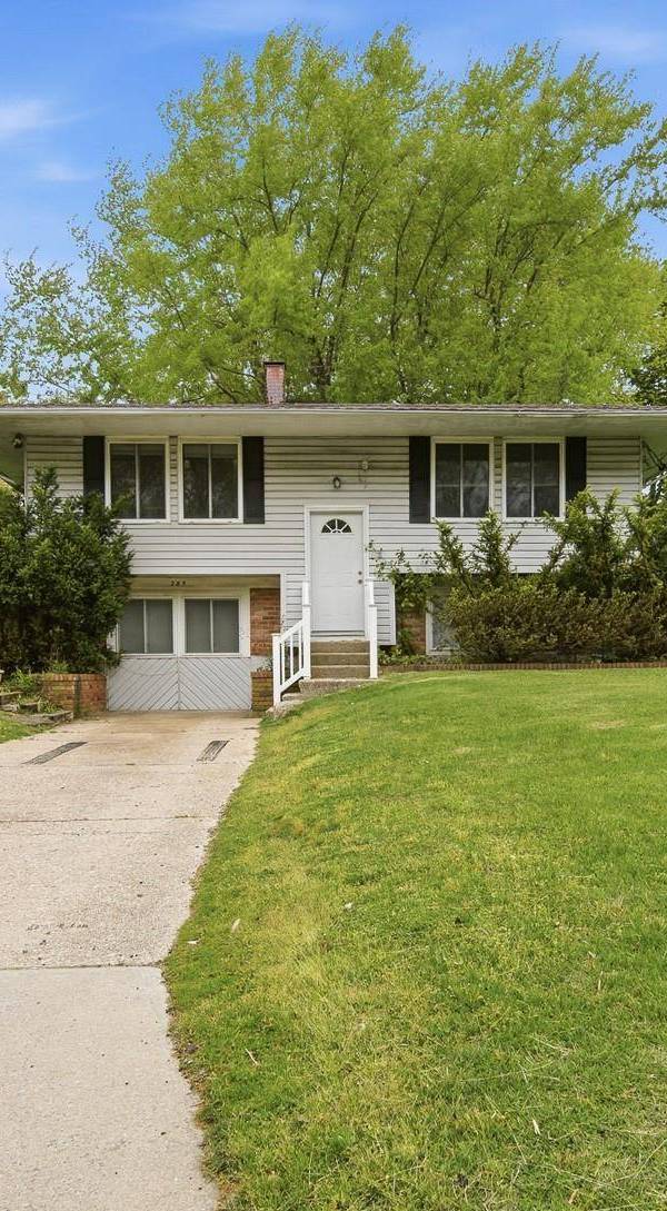 Casa com 4 Quartos à Venda em East Setauket - Nova Iorque - EUA