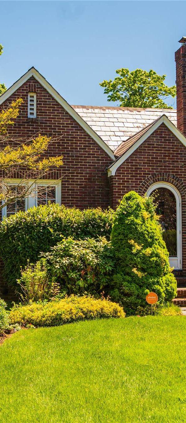 Casa de 4 Dormitorios en Venta en Freeport - Nueva York - EE. UU.