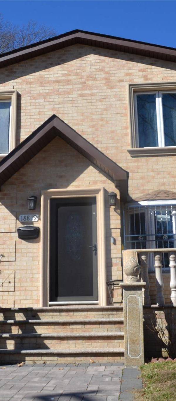 Casa com 4 Quartos à Venda em Fresh Meadows - Nova Iorque - EUA