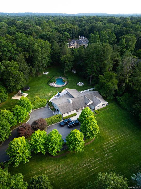 Casa com 4 Quartos à Venda em Glen Head - Nova Iorque - EUA