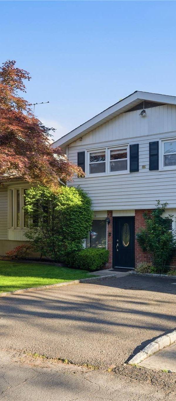 Casa de 4 Dormitorios en Venta en Harrison - Nueva York - EE. UU.