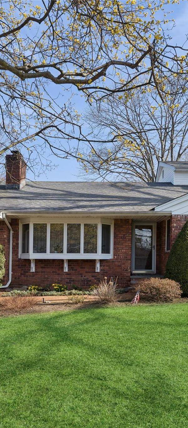 Casa de 4 Dormitorios en Venta en Huntington - Nueva York - EE. UU.