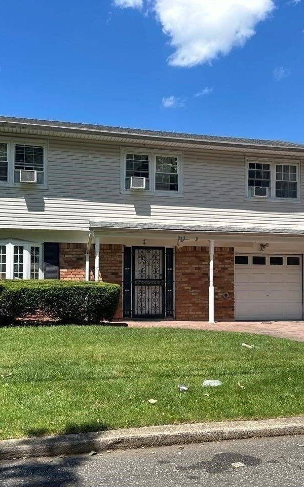Casa de 4 Dormitorios en Venta en Huntington - Nueva York - EE. UU.
