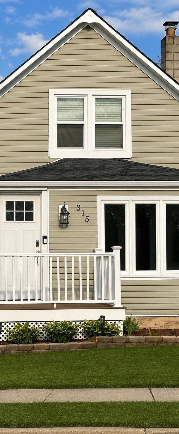 4 Bedroom Home for Sale in Islip - New York - USA