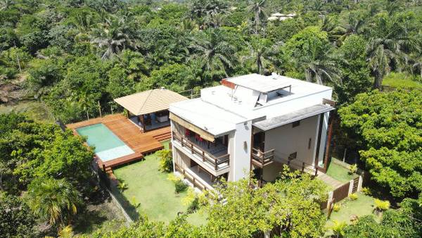 Casa com 4 Quartos à Venda em Maraú - Bahia - Brasil