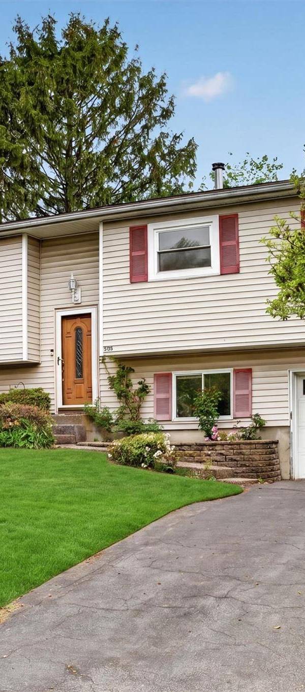 4 Bedroom Home for Sale in Middletown - New York - USA