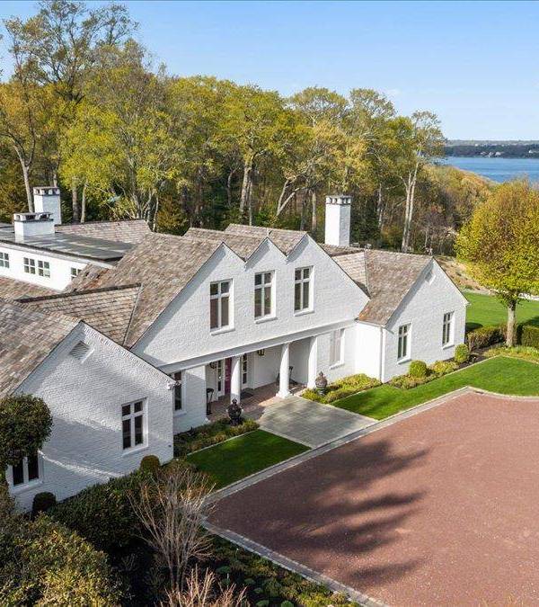 Casa de 4 Dormitorios en Venta en Mill Neck - Nueva York - EE. UU.