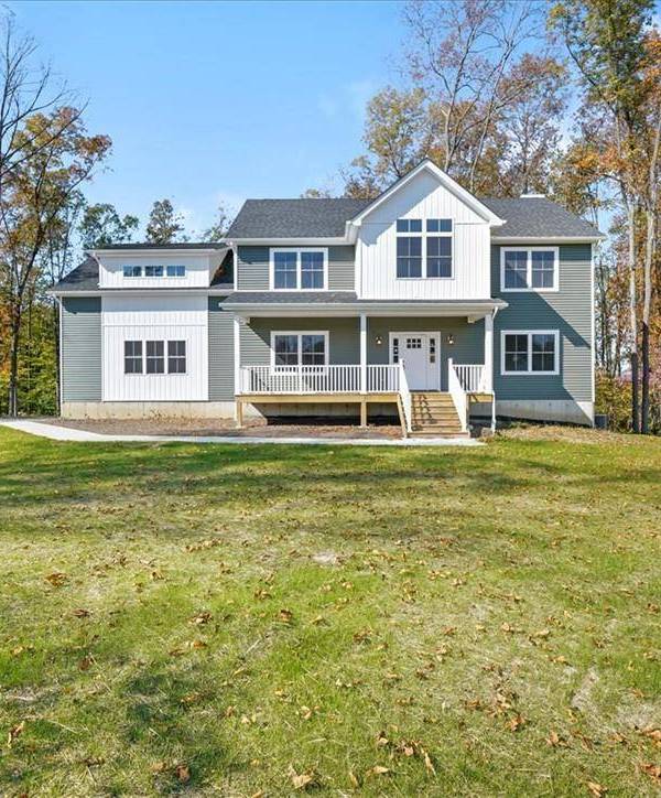 Casa de 4 Dormitorios en Venta en Monroe - Nueva York - EE. UU.