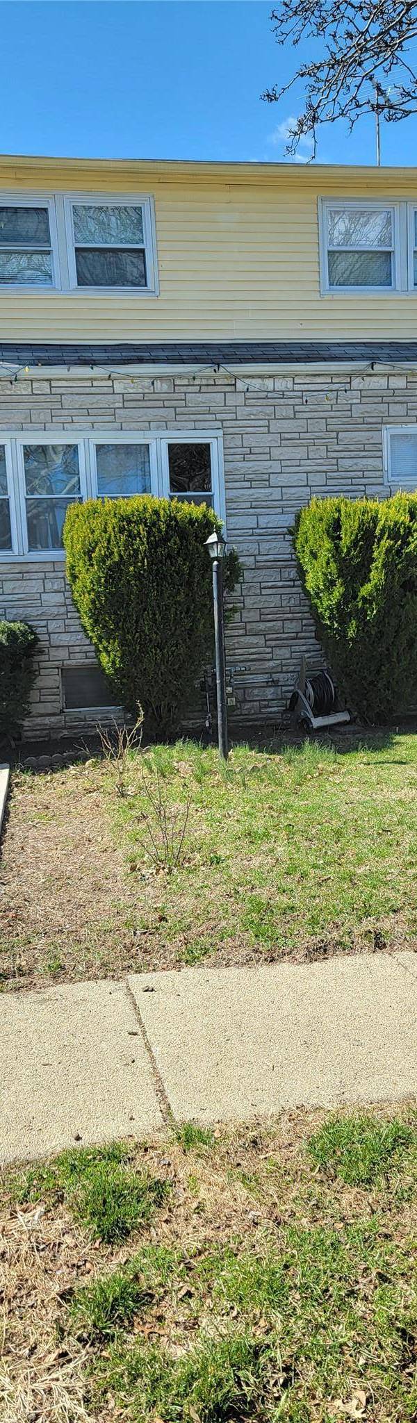4 Bedroom Home for Sale in New Hyde Park - New York - USA