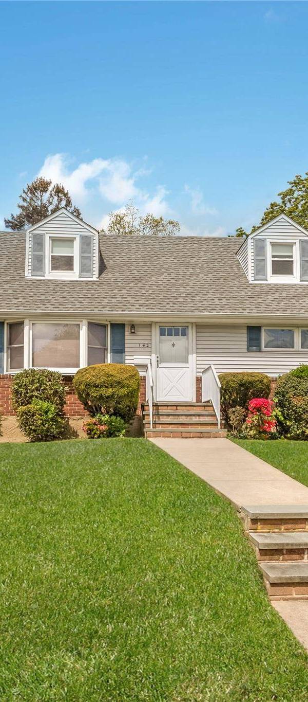 Casa com 4 Quartos à Venda em North Babylon - Nova Iorque - EUA