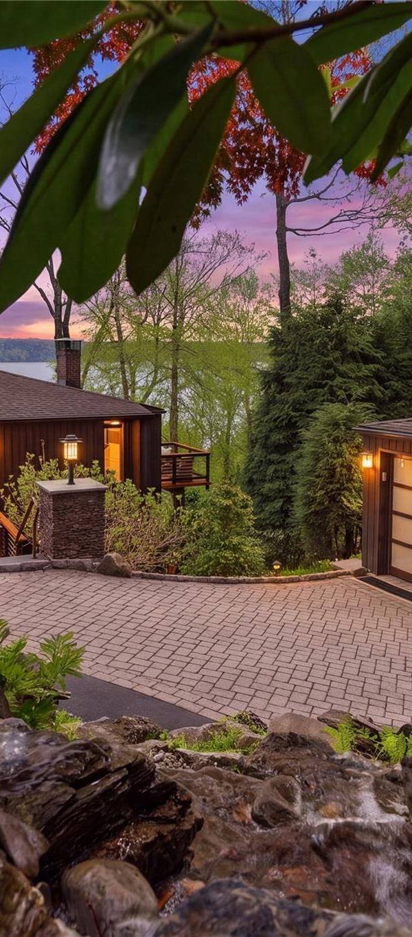 Casa de 4 Dormitorios en Venta en Nyack - Nueva York - EE. UU.