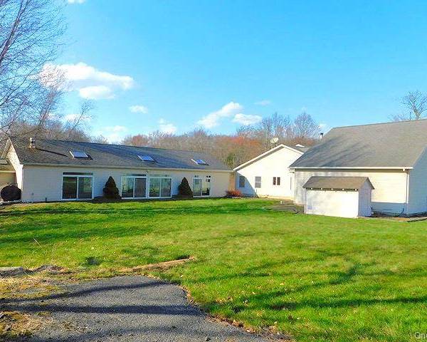 Casa de 4 Dormitorios en Venta en Pine Bush - Nueva York - EE. UU.